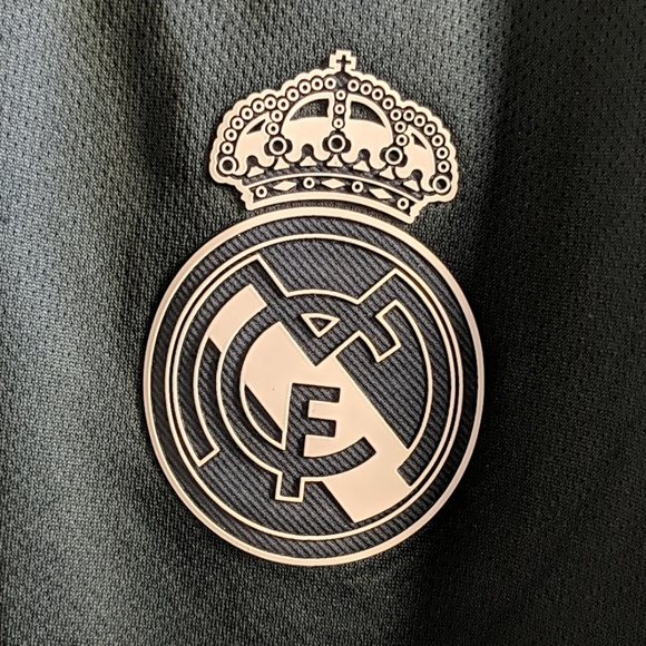 Adidas Real Madrid Away Jersey 2018/19 CG0584 - Picture 5 of 7